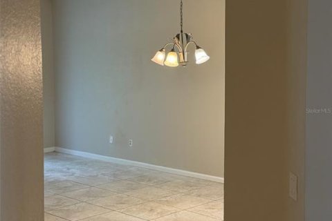 Condo in Orlando, Florida, 2 bedrooms  № 2095470 - photo 15