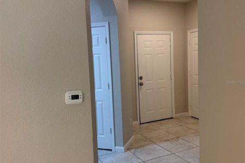 Condo in Orlando, Florida, 2 bedrooms  № 2095470 - photo 12