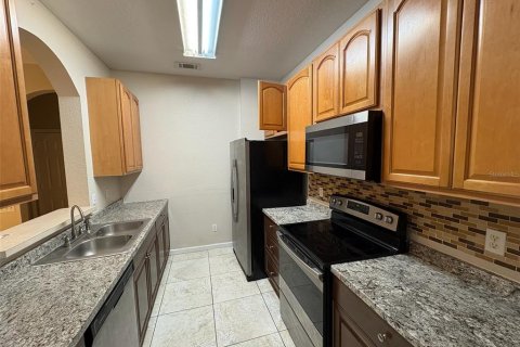 Condo in Orlando, Florida, 2 bedrooms  № 2095470 - photo 29