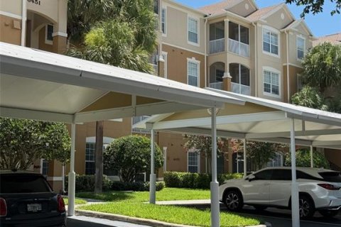 Condo in Orlando, Florida, 2 bedrooms  № 2095470 - photo 2