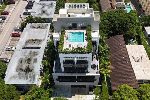 Condo in Bay Harbor Islands, Florida, 2 bedrooms  № 1893379 - photo 2