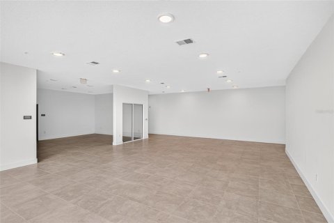 Condo in Orlando, Florida, 2 bedrooms  № 2391384 - photo 30