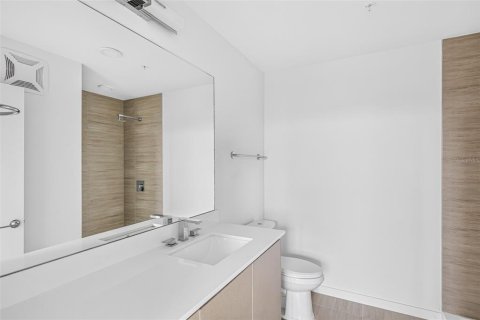 Condo in Orlando, Florida, 2 bedrooms  № 2391384 - photo 10