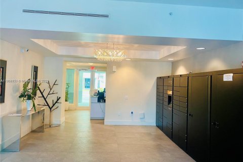 Condo in North Miami, Florida, 2 bedrooms  № 1955024 - photo 28