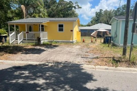 House in Clearwater, Florida 2 bedrooms, 58.06 sq.m. № 2229132