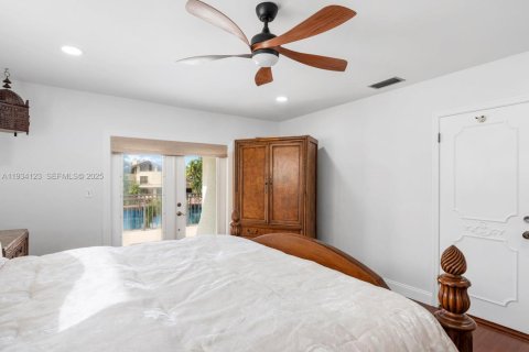 Casa en venta en Hallandale Beach, Florida, 5 dormitorios, 345.41 m2 № 1992894 - foto 27