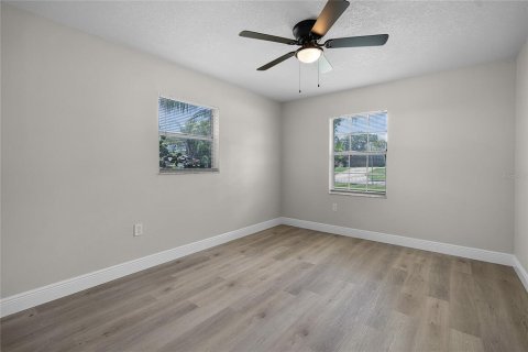 House in Lakeland, Florida 3 bedrooms, 154.31 sq.m. № 1789786 - photo 15