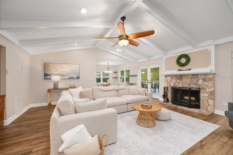 House in Ocala, Florida 3 bedrooms, 162.3 sq.m. № 2204329 - photo 9