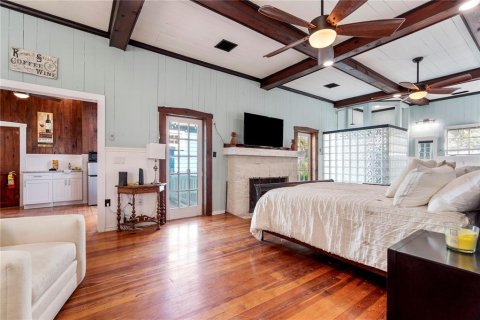 House in Saint Pete Beach, Florida 5 bedrooms, 256.87 sq.m. № 2151321 - photo 20