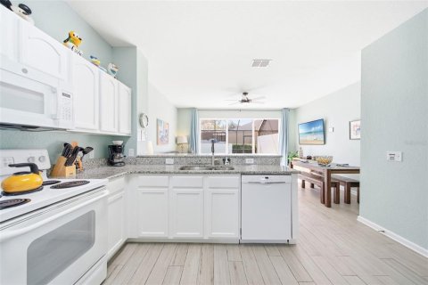 Townhouse in Kissimmee, Florida 3 bedrooms, 133.78 sq.m. № 2115897 - photo 13