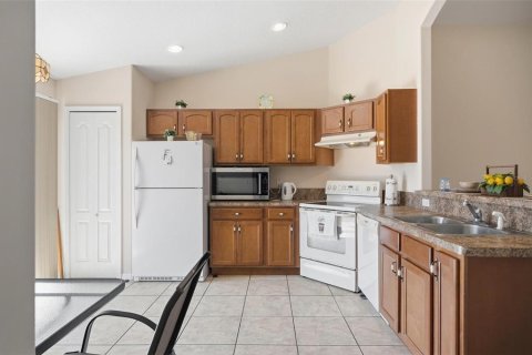 Commercial property in Palm Coast, Florida 6 bedrooms, 226.03 sq.m. № 2195612 - photo 21