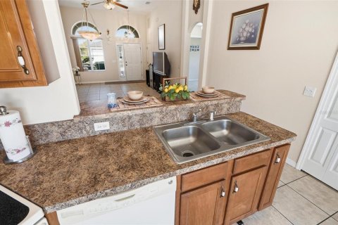 Commercial property in Palm Coast, Florida 6 bedrooms, 226.03 sq.m. № 2195612 - photo 18