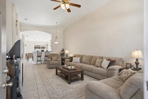 Commercial property in Palm Coast, Florida 6 bedrooms, 226.03 sq.m. № 2195612 - photo 3