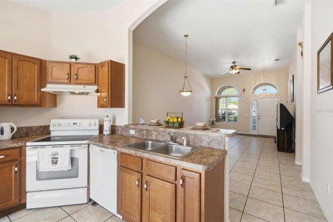 Commercial property in Palm Coast, Florida 6 bedrooms, 226.03 sq.m. № 2195612 - photo 17