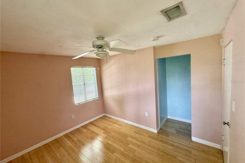 Villa ou maison à louer à Sarasota, Floride: 2 chambres, 109.81 m2 № 1916466 - photo 8