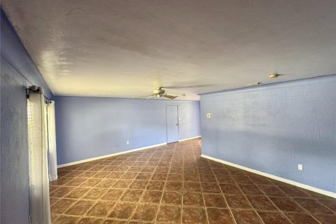 Casa en alquiler en Sarasota, Florida, 2 dormitorios, 109.81 m2 № 1916466 - foto 3
