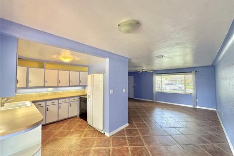 Casa en alquiler en Sarasota, Florida, 2 dormitorios, 109.81 m2 № 1916466 - foto 15