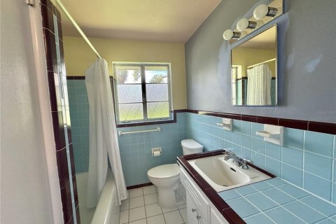 House in Sarasota, Florida 2 bedrooms, 109.81 sq.m. № 1916466 - photo 10