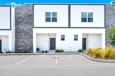 Adosado en venta en Davenport, Florida, 4 dormitorios, 155.24 m2 № 2205106 - foto 3