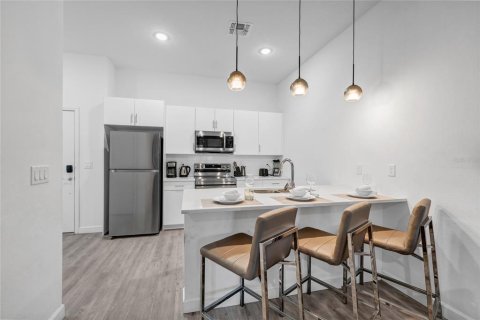 Adosado en venta en Davenport, Florida, 4 dormitorios, 155.24 m2 № 2205106 - foto 9