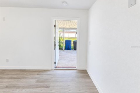 Villa ou maison à louer à Saint Petersburg, Floride: 2 chambres, 75.81 m2 № 2425356 - photo 7