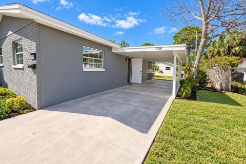 Villa ou maison à louer à Saint Petersburg, Floride: 2 chambres, 75.81 m2 № 2425356 - photo 15