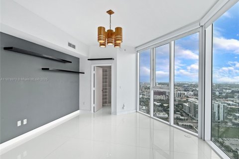 Condo in Miami, Florida, 2 bedrooms  № 1922003 - photo 29