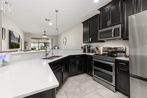 House in Davenport, Florida 2 bedrooms, 129.51 sq.m. № 1848471 - photo 3