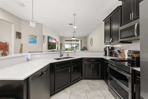 House in Davenport, Florida 2 bedrooms, 129.51 sq.m. № 1848471 - photo 4