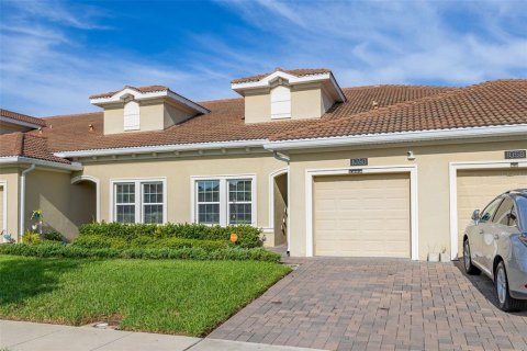 House in Davenport, Florida 2 bedrooms, 129.51 sq.m. № 1848471 - photo 2