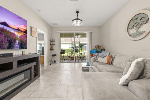 House in Davenport, Florida 2 bedrooms, 129.51 sq.m. № 1848471 - photo 6