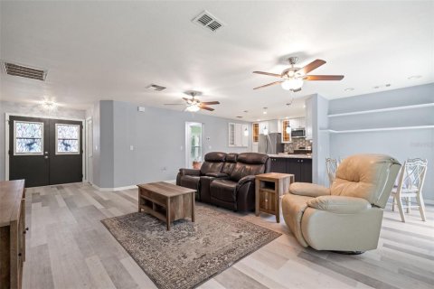 House in Spring Hill, Florida 2 bedrooms, 123.56 sq.m. № 1902740 - photo 21