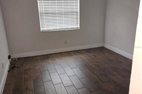 Townhouse in Tampa, Florida 2 bedrooms, 74.69 sq.m. № 1900608 - photo 11