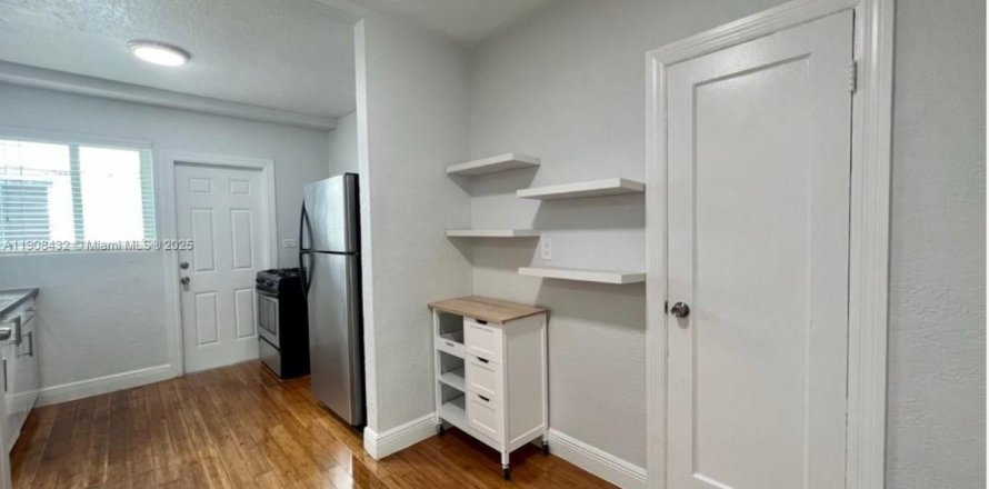 Apartamento en Miami Beach, Florida 2 dormitorios, 69.68 m2 № 1967906