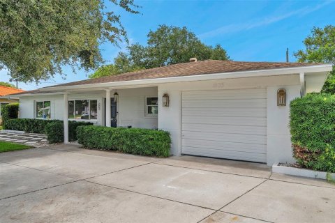 Villa ou maison à vendre à Saint Petersburg, Floride: 2 chambres, 132.01 m2 № 1825328 - photo 3