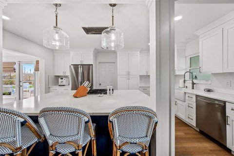 Villa ou maison à vendre à Saint Petersburg, Floride: 2 chambres, 132.01 m2 № 1825328 - photo 19