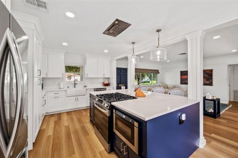 Villa ou maison à vendre à Saint Petersburg, Floride: 2 chambres, 132.01 m2 № 1825328 - photo 14