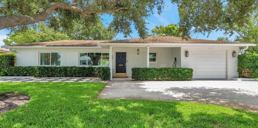 Villa ou maison à Saint Petersburg, Floride 2 chambres, 132.01 m2 № 1825328