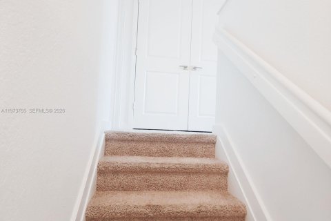 Townhouse in Miami Gardens, Florida 3 bedrooms, 141.58 sq.m. № 2033642 - photo 19