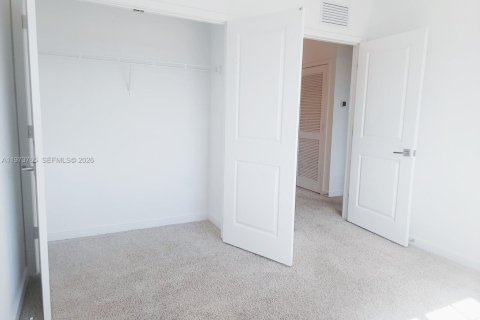 Townhouse in Miami Gardens, Florida 3 bedrooms, 141.58 sq.m. № 2033642 - photo 30