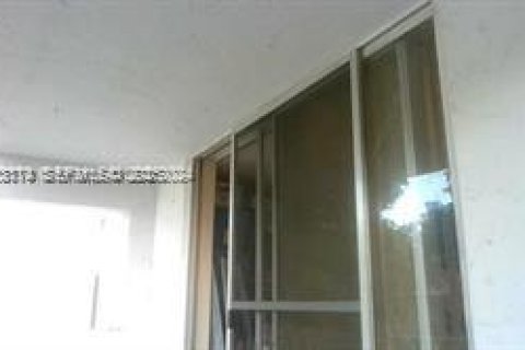Condo à Miami, Floride, 1 chambre № 2079968