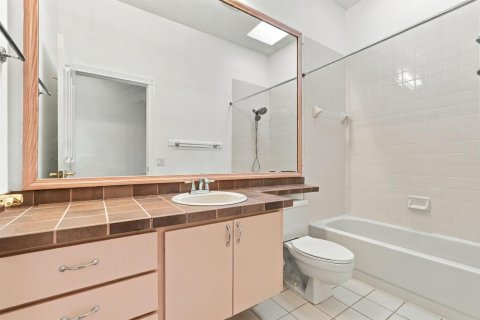 Купить виллу или дом в Хоб-Саунд, Флорида 3 комнаты, 187.38м2, № 2341095 - фото 15