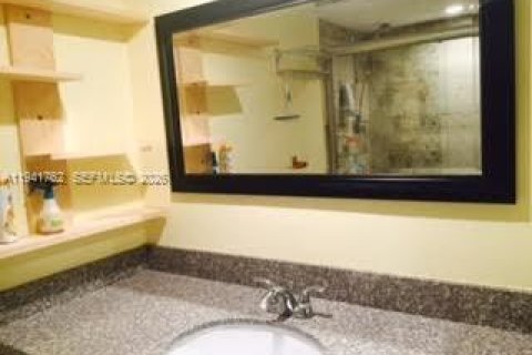 Copropriété à louer à Miami Beach, Floride: 2 chambres, 109.16 m2 № 2002093 - photo 11