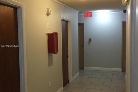 Copropriété à louer à Miami Beach, Floride: 2 chambres, 109.16 m2 № 2002093 - photo 20