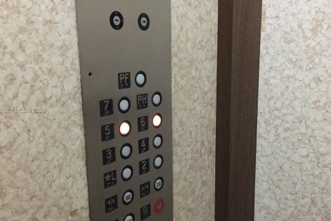 Copropriété à louer à Miami Beach, Floride: 2 chambres, 109.16 m2 № 2002093 - photo 15