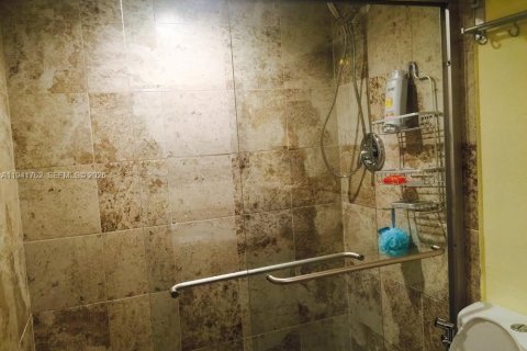 Copropriété à louer à Miami Beach, Floride: 2 chambres, 109.16 m2 № 2002093 - photo 7