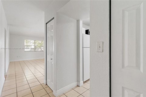 Copropriété à louer à Palmetto Bay, Floride: 2 chambres, 74.41 m2 № 1893365 - photo 22