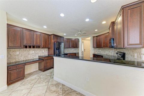 Condo in Sarasota, Florida, 3 bedrooms № 2201650 - photo 19