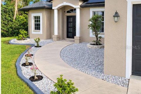 Villa ou maison à louer à North Port, Floride: 3 chambres, 144.09 m2 № 2415061 - photo 2