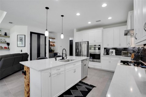 House in Parrish, Florida 4 bedrooms, 204.11 sq.m. № 1635967 - photo 15